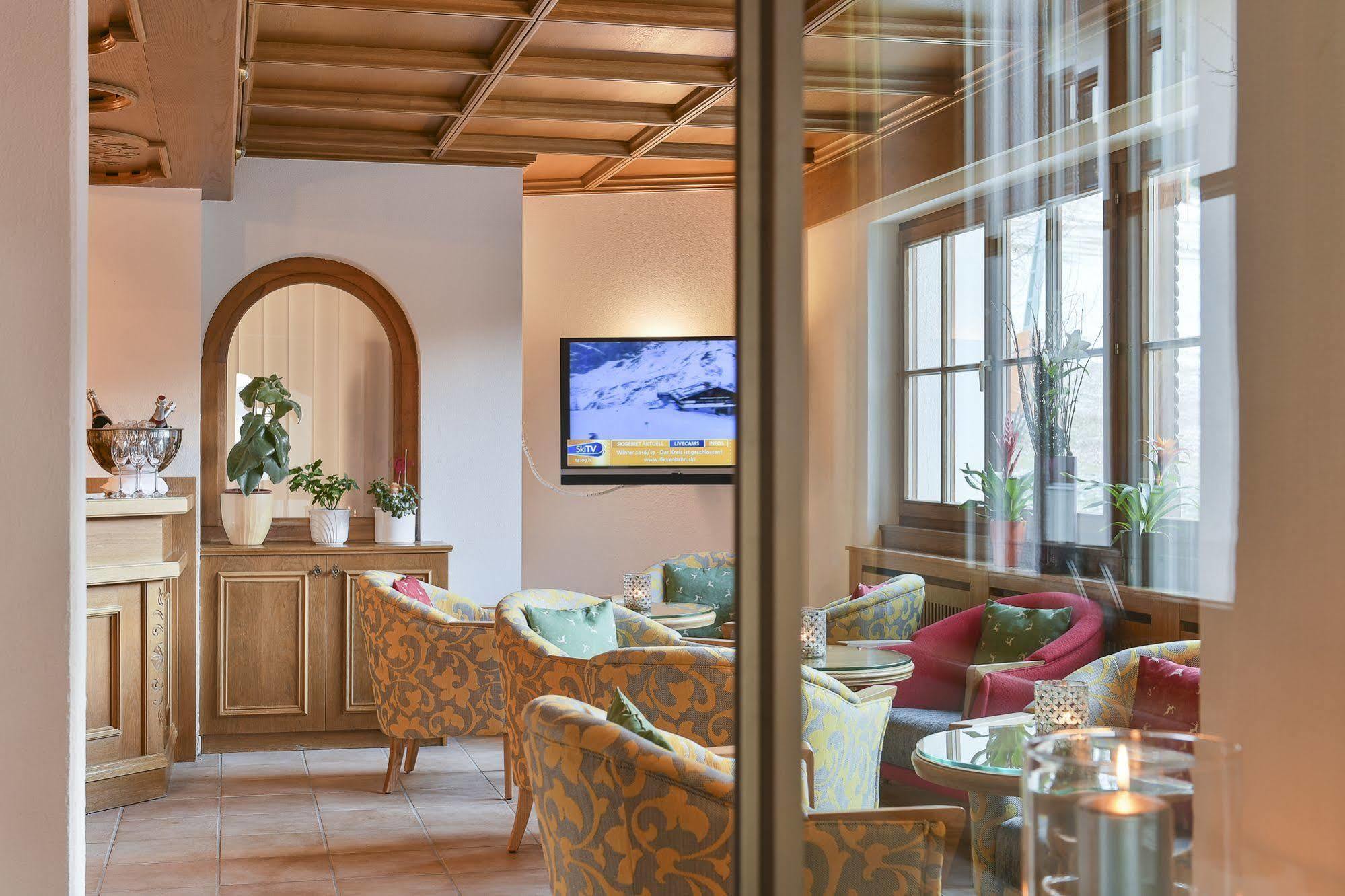 Hotel Schwarzwand เลคอัมอาร์ลแบร์ก ภายนอก รูปภาพ